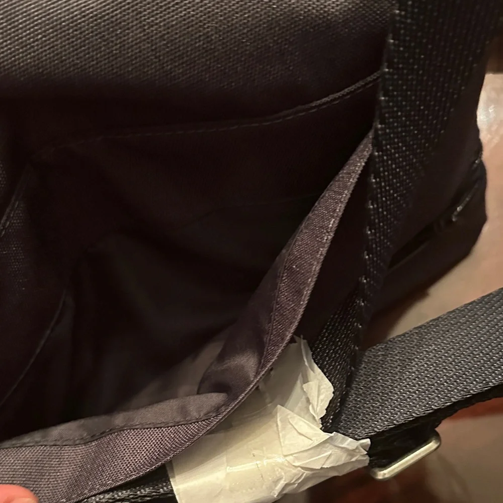 TUMI Black leather Gray EXPANDABLE Alpha Messenger Bag new without tags 💼 🆕 ✈️ 💻